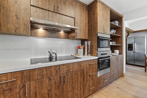 Снять в аренду кондоминиум в Майами-Бич, Флорида 3 спальни, 254.92м2, № 2060980 - фото 13