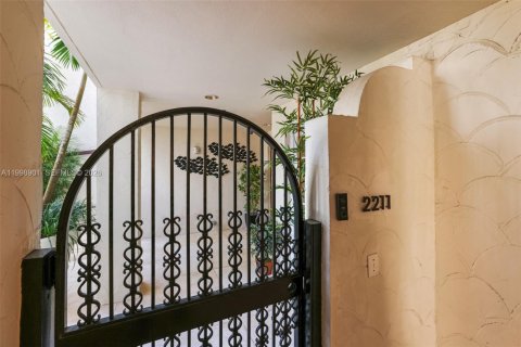 Снять в аренду кондоминиум в Майами-Бич, Флорида 3 спальни, 254.92м2, № 2060980 - фото 7