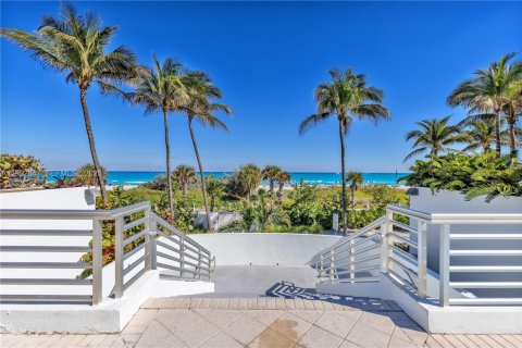 Copropriété à vendre à Miami Beach, Floride: 1 chambre, 86.4 m2 № 2057111 - photo 2