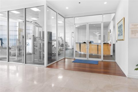 Condo in Miami Beach, Florida, 1 bedroom  № 2057111 - photo 27