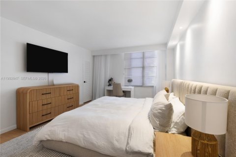 Copropriété à vendre à Miami Beach, Floride: 1 chambre, 86.4 m2 № 2057111 - photo 4