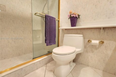 Copropriété à louer à Hollywood, Floride: 2 chambres, 127.28 m2 № 2435903 - photo 10