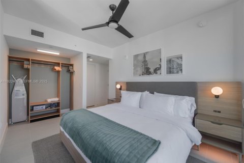 Купить кондоминиум в Майами, Флорида 2 спальни, 84.26м2, № 1984348 - фото 23