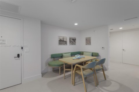 Купить кондоминиум в Майами, Флорида 2 спальни, 84.26м2, № 1984348 - фото 11