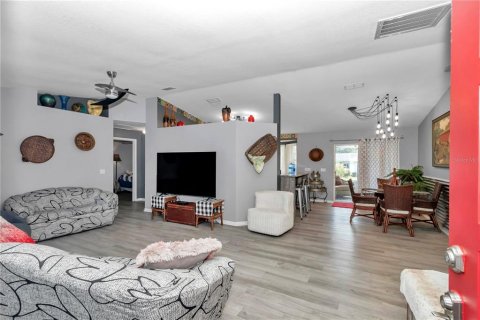 Villa ou maison à vendre à Ocala, Floride: 3 chambres, 126.72 m2 № 1899872 - photo 5