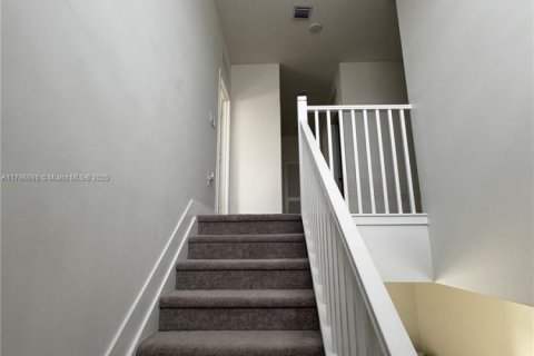 House in Miramar, Florida 5 bedrooms, 314.1 sq.m. № 1959770 - photo 20