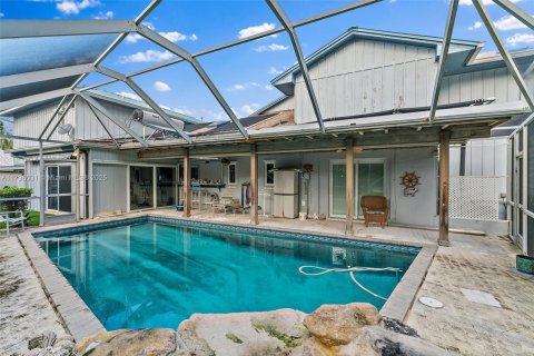 House in Jupiter Inlet Colony, Florida 3 bedrooms, 300.91 sq.m. № 1859986 - photo 9