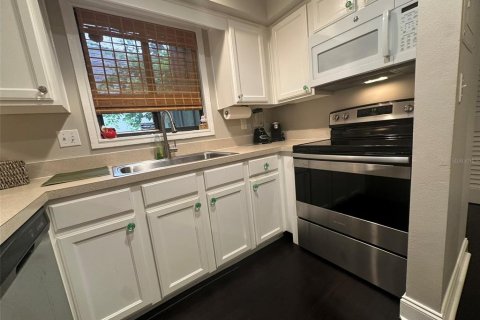 Condo in Orlando, Florida, 2 bedrooms  № 2166837 - photo 5