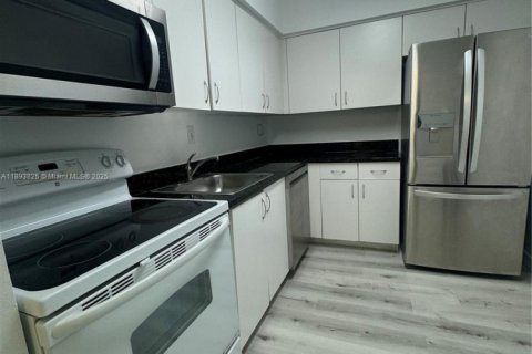 Снять в аренду квартиру в Авентура, Флорида 2 спальни, 98.66м2, № 1946550 - фото 10