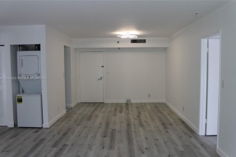 Снять в аренду квартиру в Авентура, Флорида 2 спальни, 98.66м2, № 1946550 - фото 17