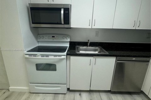 Снять в аренду квартиру в Авентура, Флорида 2 спальни, 98.66м2, № 1946550 - фото 11