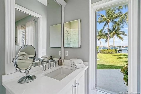Villa ou maison à vendre à Riviera Beach, Floride: 4 chambres, 349.78 m2 № 2158320 - photo 17