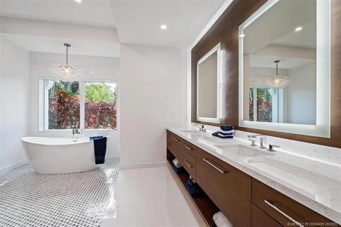 Villa ou maison à vendre à Riviera Beach, Floride: 4 chambres, 349.78 m2 № 2158320 - photo 13