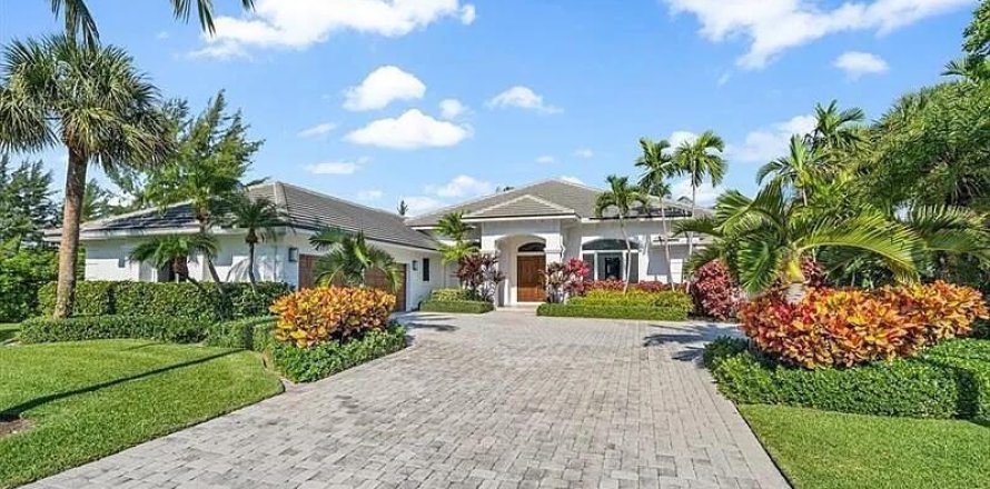 Villa ou maison à Riviera Beach, Floride 4 chambres, 349.78 m2 № 2158320