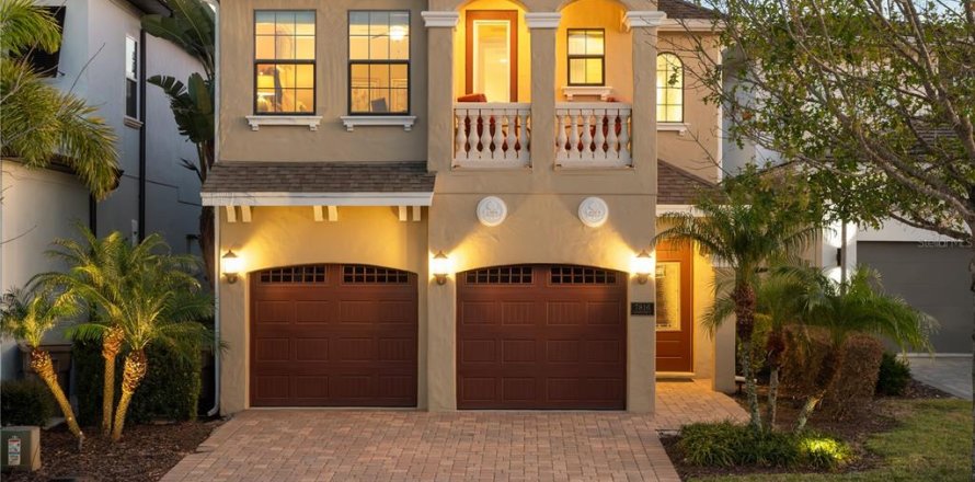 Villa ou maison à Four Corners, Floride 5 chambres, 292.64 m2 № 2141911