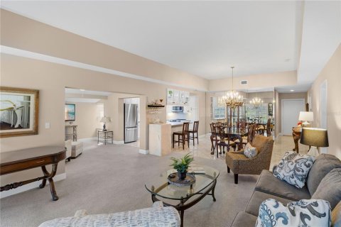 Villa ou maison à vendre à Sarasota, Floride: 2 chambres, 140.38 m2 № 2430902 - photo 9