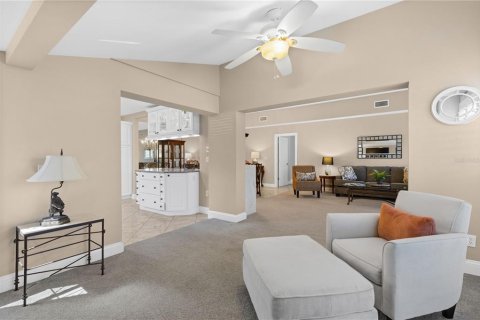 Villa ou maison à vendre à Sarasota, Floride: 2 chambres, 140.38 m2 № 2430902 - photo 10