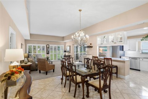 Villa ou maison à vendre à Sarasota, Floride: 2 chambres, 140.38 m2 № 2430902 - photo 5