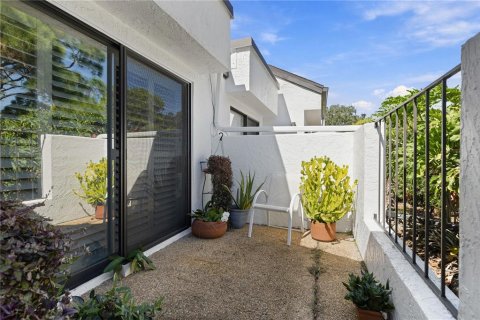 Villa ou maison à vendre à Sarasota, Floride: 2 chambres, 140.38 m2 № 2430902 - photo 19