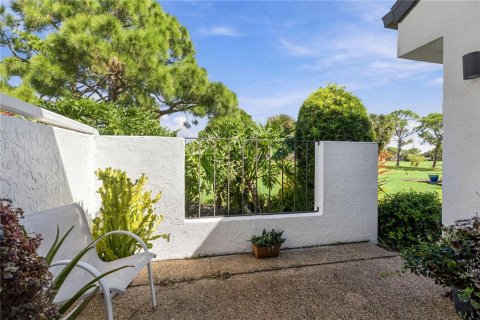 Villa ou maison à vendre à Sarasota, Floride: 2 chambres, 140.38 m2 № 2430902 - photo 18