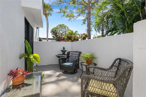 Villa ou maison à vendre à Sarasota, Floride: 2 chambres, 140.38 m2 № 2430902 - photo 4