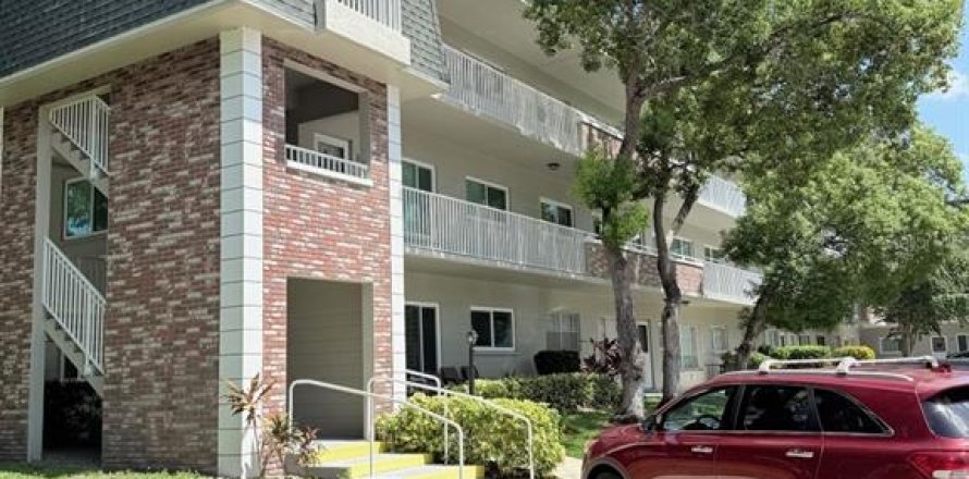 Condominio en Clearwater, Florida, 2 dormitorios  № 1893724