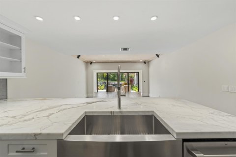 Touwnhouse à vendre à Palm Beach Gardens, Floride: 2 chambres, 130.06 m2 № 2190180 - photo 7