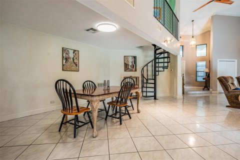 Casa en venta en New Port Richey, Florida, 3 dormitorios, 232.07 m2 № 1919770 - foto 14