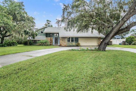 Casa en venta en New Port Richey, Florida, 3 dormitorios, 232.07 m2 № 1919770 - foto 1
