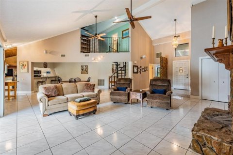 Casa en venta en New Port Richey, Florida, 3 dormitorios, 232.07 m2 № 1919770 - foto 8