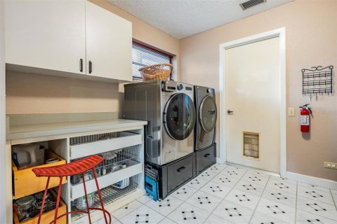 Casa en venta en New Port Richey, Florida, 3 dormitorios, 232.07 m2 № 1919770 - foto 30