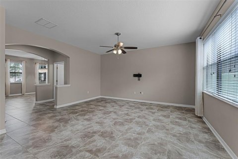 Villa ou maison à vendre à Orlando, Floride: 3 chambres, 227.33 m2 № 1900085 - photo 10