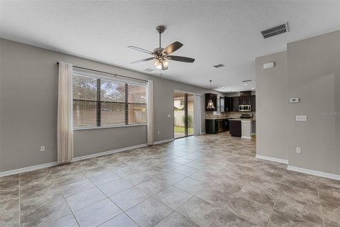 Villa ou maison à vendre à Orlando, Floride: 3 chambres, 227.33 m2 № 1900085 - photo 12