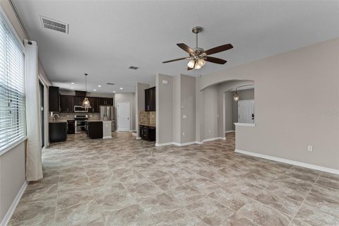Villa ou maison à vendre à Orlando, Floride: 3 chambres, 227.33 m2 № 1900085 - photo 13