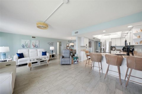 Copropriété à vendre à Punta Gorda, Floride: 2 chambres, 146.88 m2 № 2234263 - photo 6