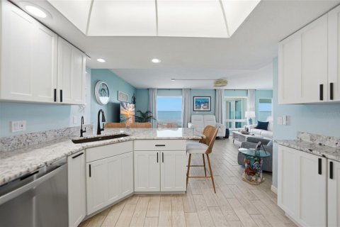 Copropriété à vendre à Punta Gorda, Floride: 2 chambres, 146.88 m2 № 2234263 - photo 11