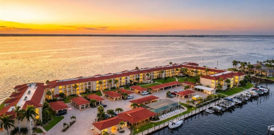 Condo à Punta Gorda, Floride, 2 chambres № 2234263