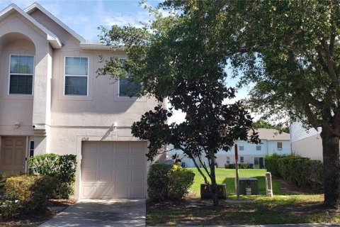Adosado en Tampa, Florida 3 dormitorios, 129.88 m2 № 2208224