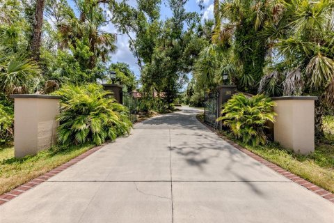 Villa ou maison à vendre à North Port, Floride: 3 chambres, 276.11 m2 № 1778967 - photo 7