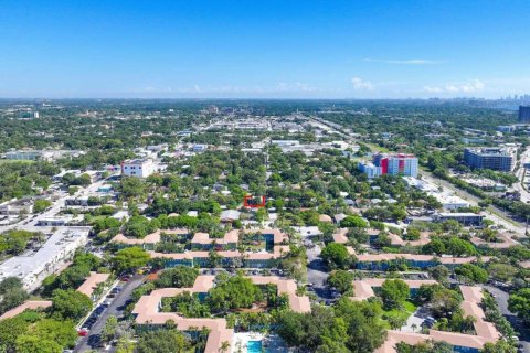 Propiedad comercial en venta en Miami, Florida, 200.95 m2 № 2192942 - foto 5