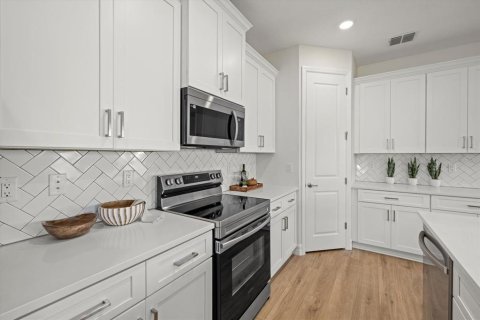 Villa ou maison à vendre à North Port, Floride: 4 chambres, 184.88 m2 № 1760061 - photo 7