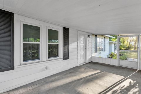 House in Lakeland, Florida 3 bedrooms, 118.73 sq.m. № 2210871 - photo 5