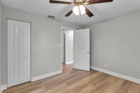 House in Lakeland, Florida 3 bedrooms, 118.73 sq.m. № 2210871 - photo 28