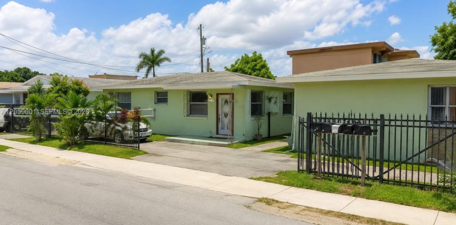Villa ou maison à Miami, Floride 2 chambres, 73.02 m2 № 2169132