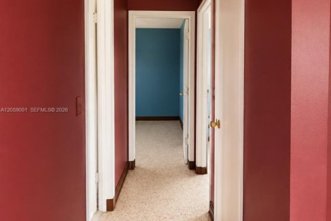 Villa ou maison à louer à Miami, Floride: 2 chambres, 73.02 m2 № 2169132 - photo 8