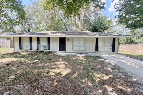 Villa ou maison à vendre à Orange City, Floride: 3 chambres, 118.45 m2 № 1913298 - photo 1