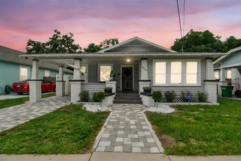 Casa en Tampa, Florida 3 dormitorios, 152.55 m2 № 2110169