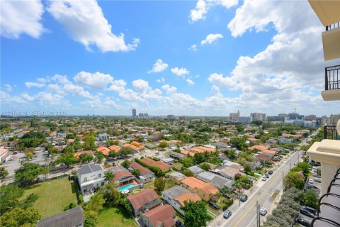 Condo in Miami, Florida, 1 bedroom № 2313779 - photo 21