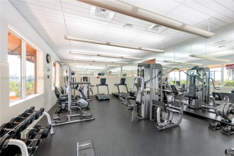 Condo in Miami, Florida, 1 bedroom № 2313779 - photo 30
