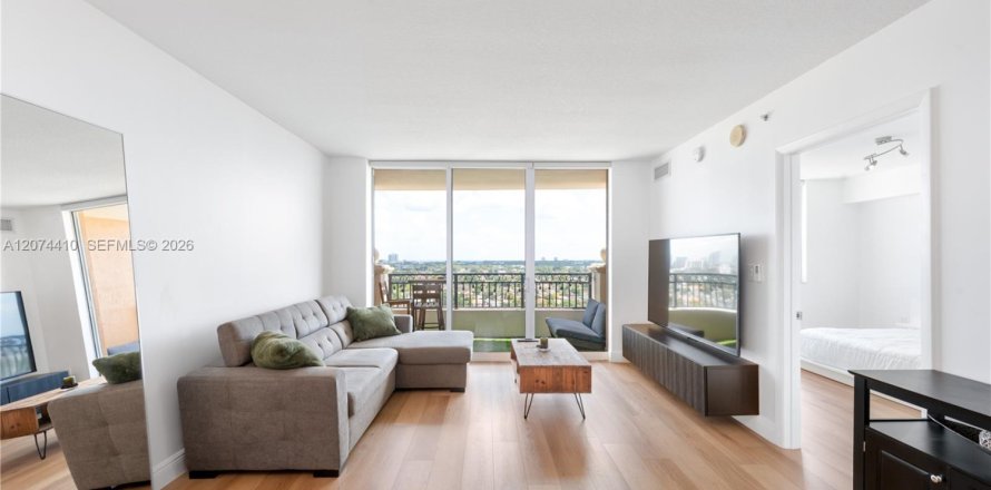 Condo in Miami, Florida, 1 bedroom № 2313779